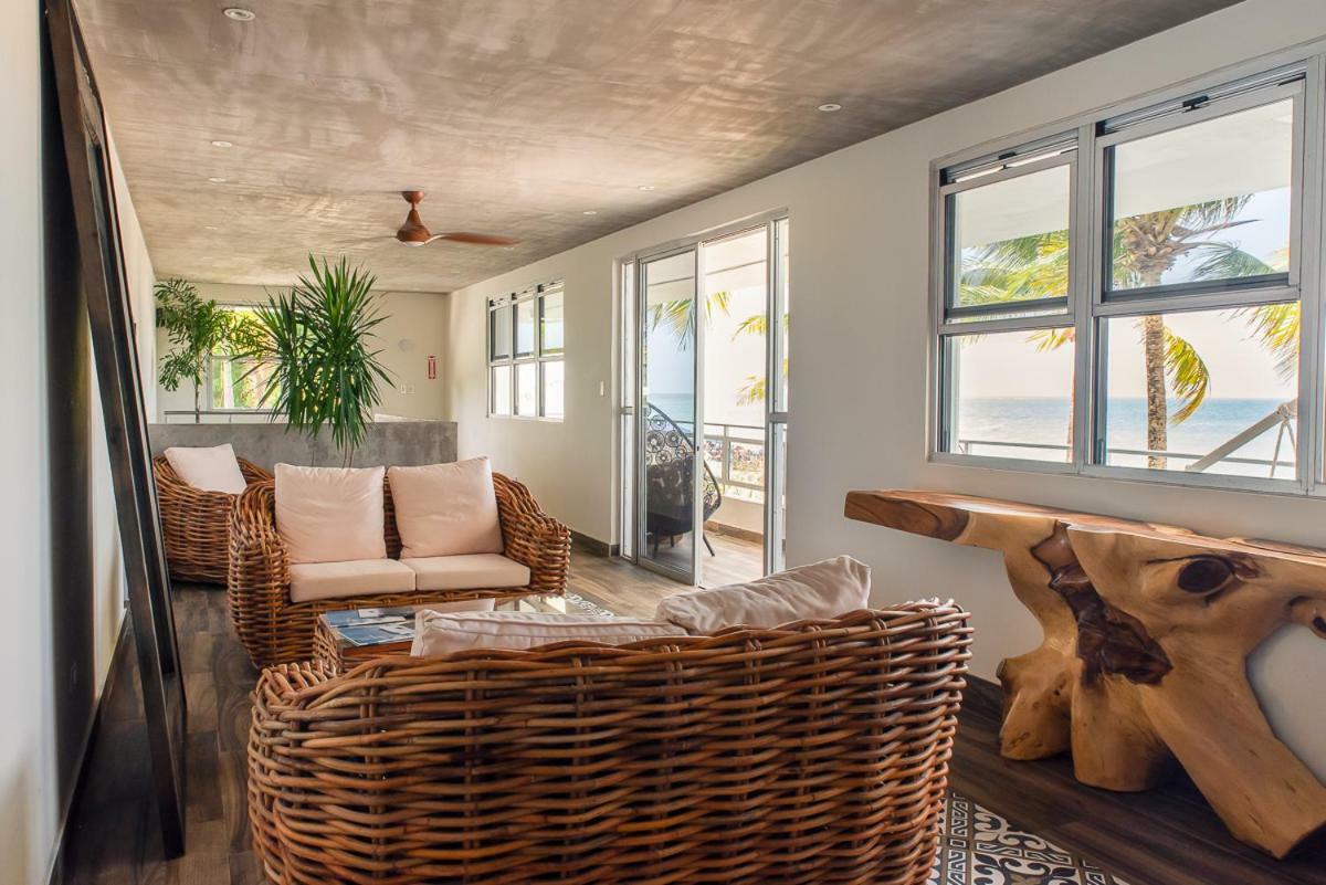 Numero Uno Beach House ซานฮวน ภายนอก รูปภาพ